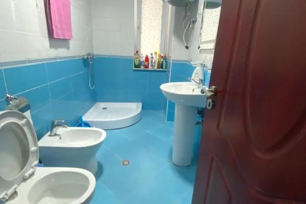 Shtepi me qera 2+1 ne Tirane - 50,000 Leke