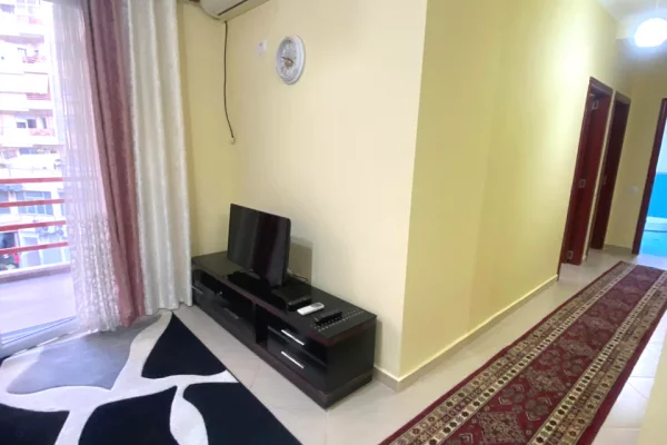 Shtepi me qera Apartament ne Tirane, 2+1, Mobilimi E mobiluar, Pagesa 50,000  Leke.
