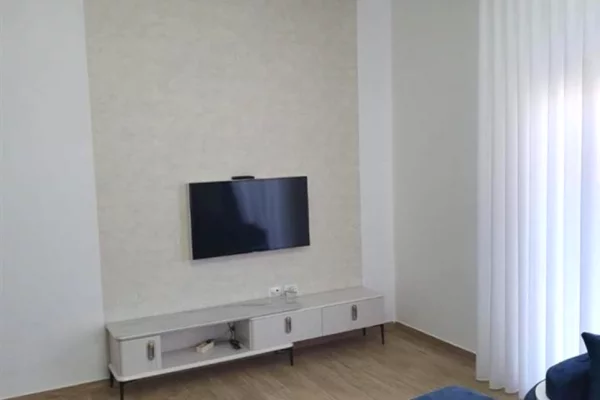 Shtepi me qera Apartament ne Tirane, 1+1, Mobilimi E mobiluar, Pagesa 500  Euro.