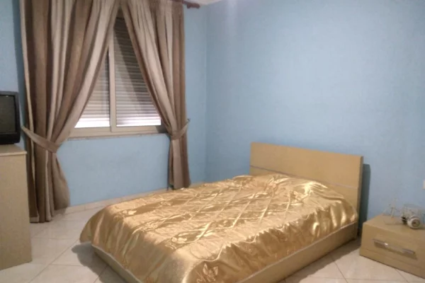 Shtepi me qera 1+1 ne Tirane - 400 Euro