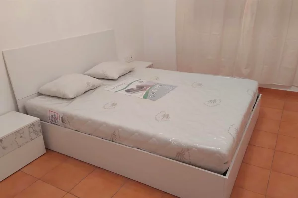 Shtepi me qera 2+1 ne Tirane - 500 Euro