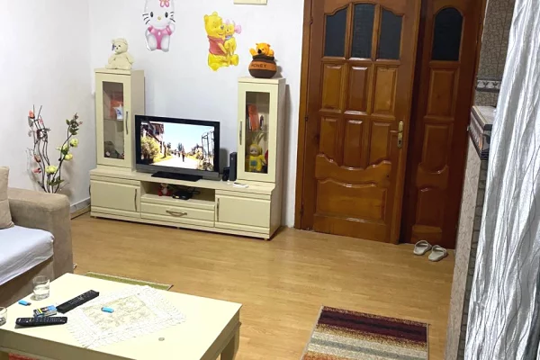 Shtepi me qera 2+1 ne Tirane - 450 Euro