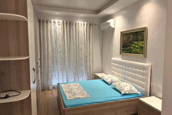 Shtepi me qera 2+1 ne Tirane - 600 Euro