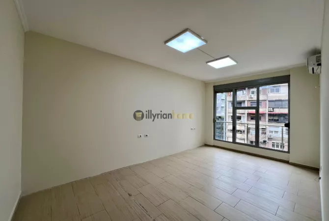 Shtepi me qera 2+1 ne Tirane - 1,000 Euro