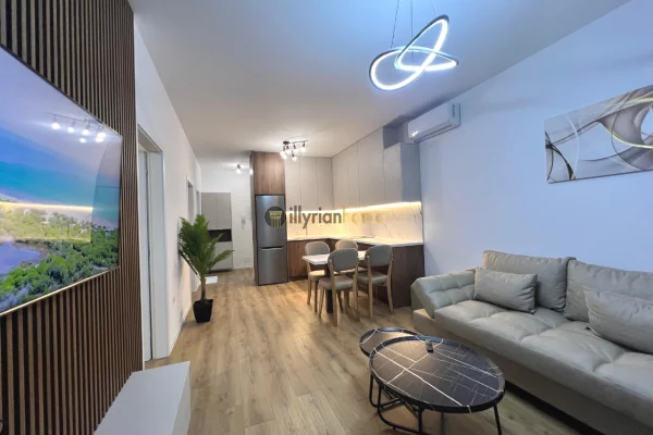 Casa in affitto 2+1 a Tirana - 1,200 Euro