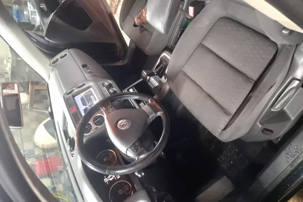 Cars for sale in Tirana, Volkswagen, 2010 Benzine,Kambio Automatik Payment 6,800  Euro.