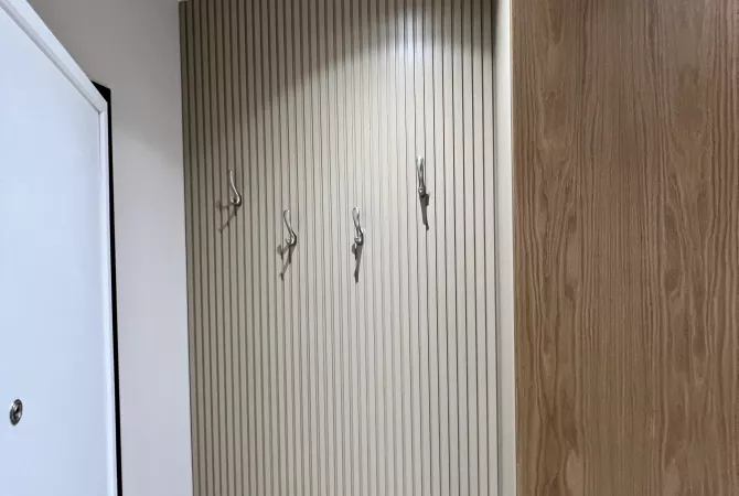 Shtepi me qera Apartament ne Tirane, 3+1, Mobilimi E mobiluar, Pagesa 999  Euro.