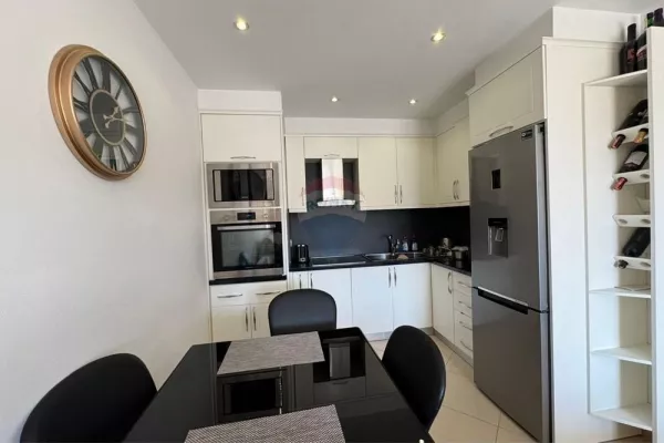 Shtepi me qera Apartament ne Tirane, 2+1, Mobilimi E mobiluar, Pagesa 550  Euro.