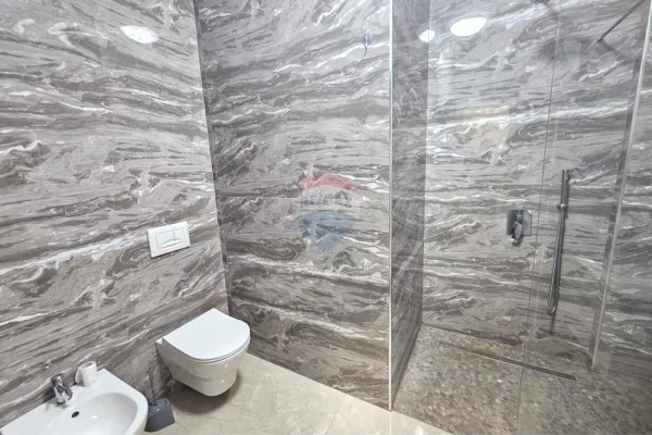 Shtepi me qera Apartament ne Tirane, 1+1, Mobilimi E mobiluar, Pagesa 750  Euro.