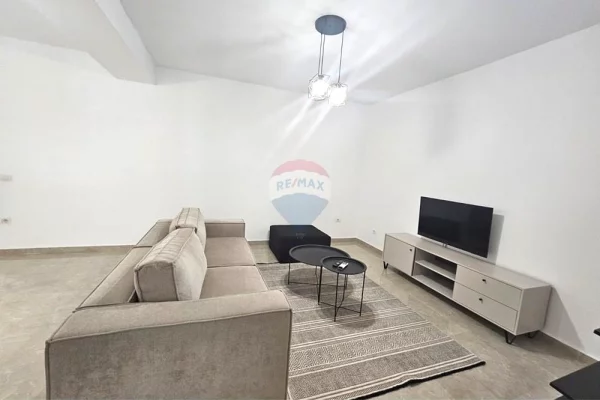 House for Rent 1+1 in Tirana - 750 Euro