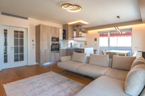 Shtepi ne shitje 3+1 ne Tirane - 358,000 Euro