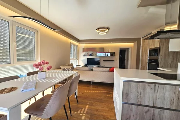 Shtepi ne shitje 3+1 ne Tirane - 358,000 Euro