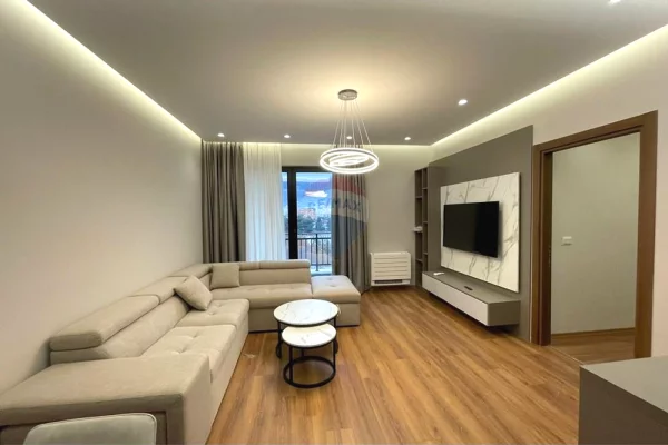 Shtepi me qera 2+1 ne Tirane - 850 Euro