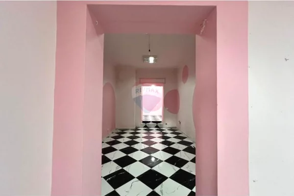 Zyre  Per Qira, Rruga Ibrahim Rrugova, Tirane!