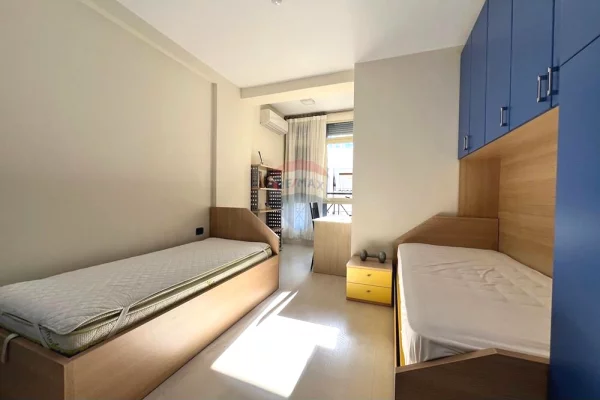 Shtepi me qera Apartament ne Tirane, 2+1, Mobilimi E mobiluar, Pagesa 850  Euro.