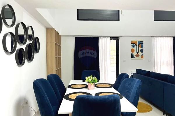 Shtepi me qera 3+1 ne Tirane - 1,400 Euro