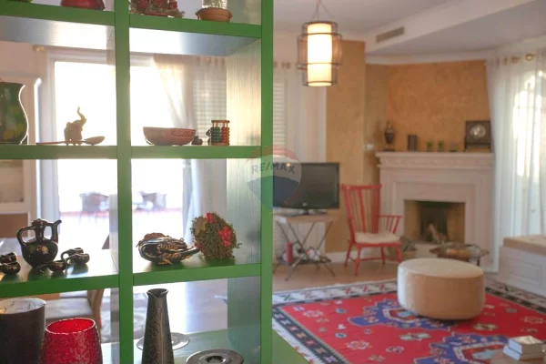 Shtepi me qera Apartament ne Tirane, 3+1, Mobilimi E mobiluar, Pagesa 1,900  Euro.