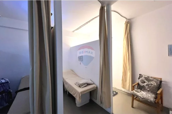 Dyqan - Per Qira - FZ Rezidence, Tirane