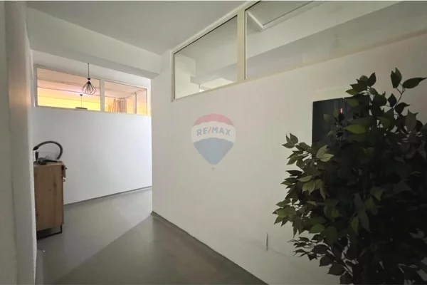 Dyqan - Per Qira - FZ Rezidence, Tirane