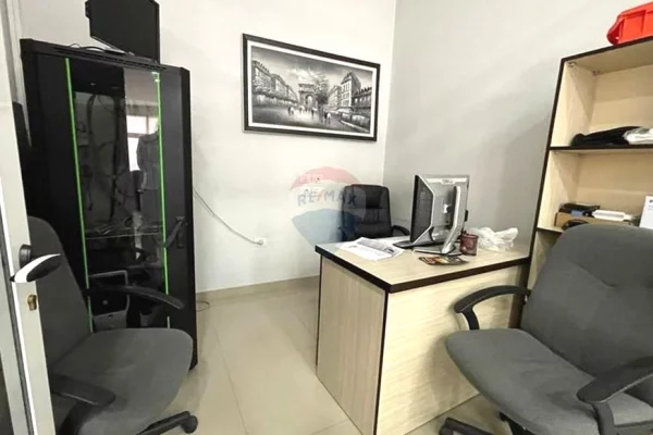 Ambient biznesi me qera 1+1 ne Tirane - 1,000 Euro