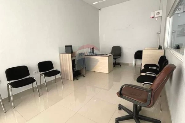 Ambient biznesi me qera 1+1 ne Tirane - 1,000 Euro