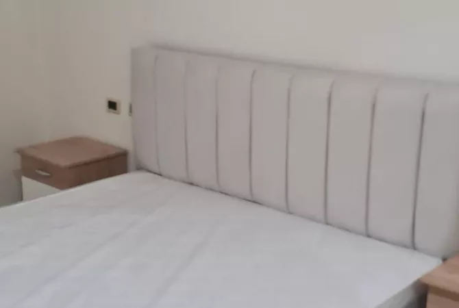 Shtepi me qera 2+1 ne Tirane - 400 Euro