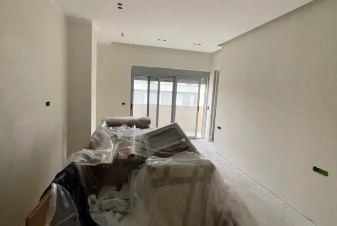 Shtepi ne shitje Apartament ne Tirane, 2+1, Mobilimi E mobiluar, Pagesa 130,000  Euro.