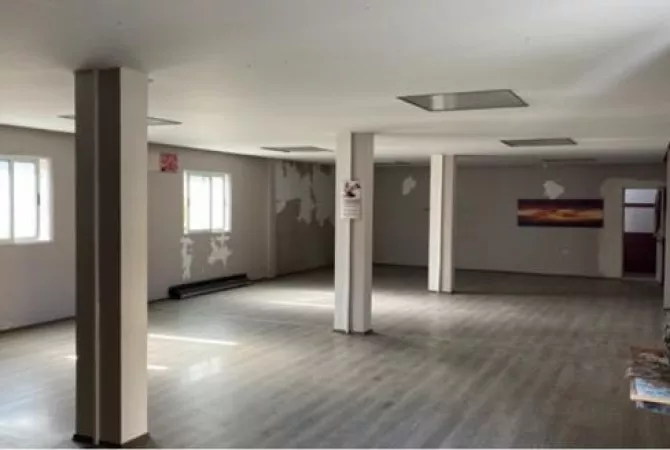 Jepet me Qira  Zyre/Magazine – Fusha e Aviacionit