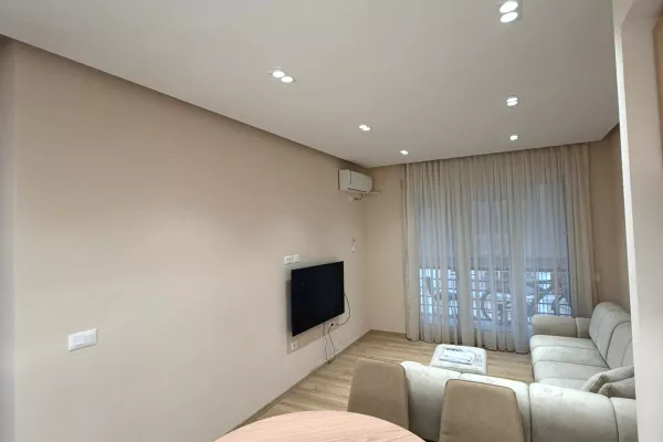 Shtepi me qera Apartament ne Tirane, 2+1, Mobilimi E mobiluar, Pagesa 90,000  Leke.