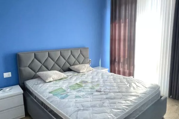 Shtepi me qera 2+1 ne Tirane - 1,200 Euro