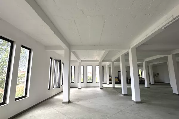 Business Property in Sale 4+1 in Durres - 560,000 Euro