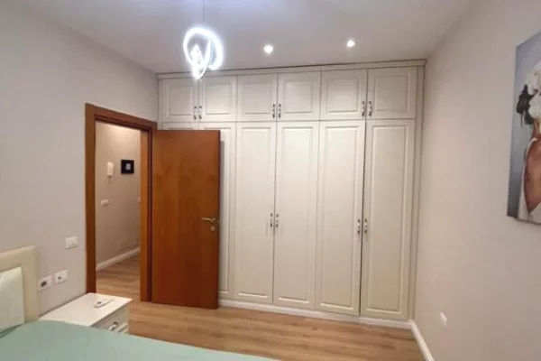 Shtepi me qera 1+1 ne Tirane - 600 Euro