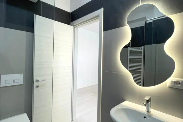 Shtepi me qera 2+1 ne Tirane - 700 Euro