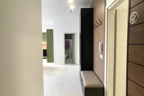 Shtepi me qera 2+1 ne Tirane - 700 Euro