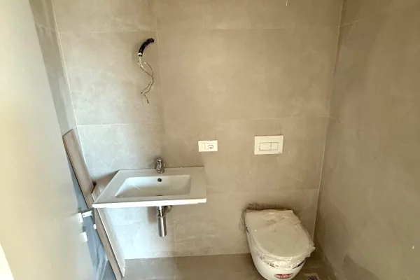 🏢 Jepet me Qira Ambient Zyre – Altana Residence, Tirane 🌿