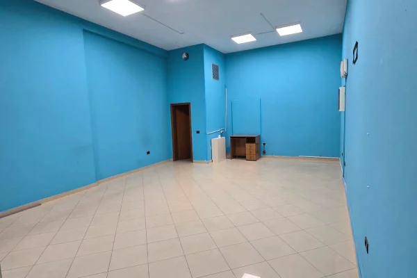 Business Property for Rent 1+1 in Tirana - 600 Euro