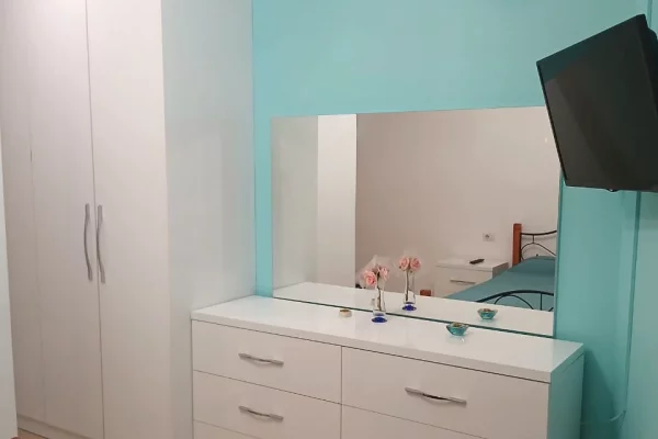 Shtepi me qera 2+1 ne Tirane - 520 Euro