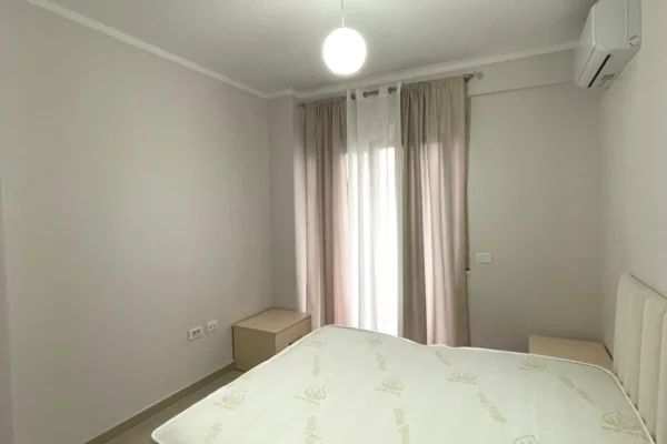 Shtepi me qera 2+1 ne Tirane - 500 Euro