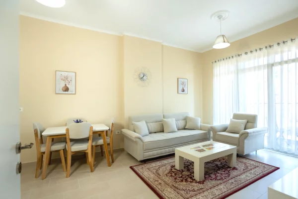 Shtepi me qera 1+1 ne Tirane - 700 Euro
