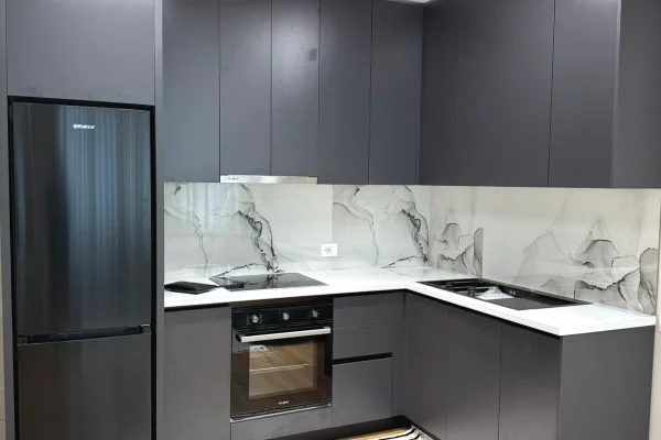 Shtepi ne shitje Apartament ne Tirane, 1+1, Mobilimi E mobiluar, Pagesa 121,000  Euro.