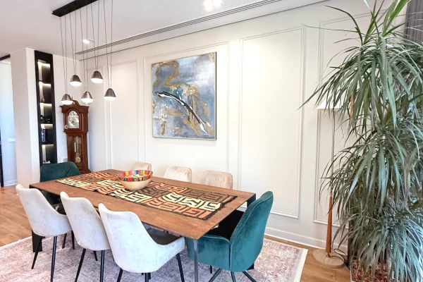 Shtepi ne shitje Penthose(kati i fundit panoramik) ne Tirane, 3+1, Mobilimi E mobiluar, Pagesa 600,000  Euro.