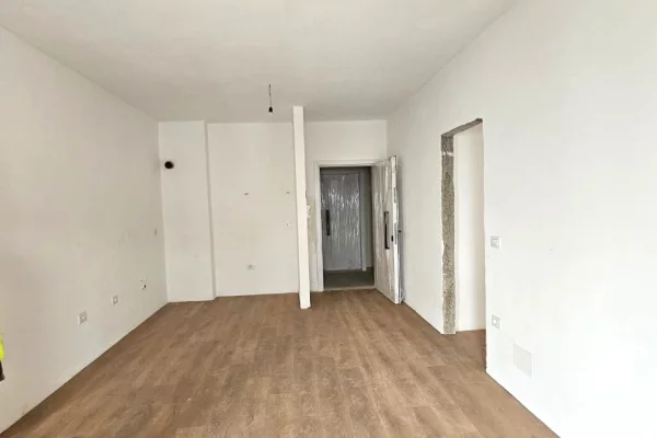 Shtepi ne shitje 2+1 ne Tirane - 130,000 Euro