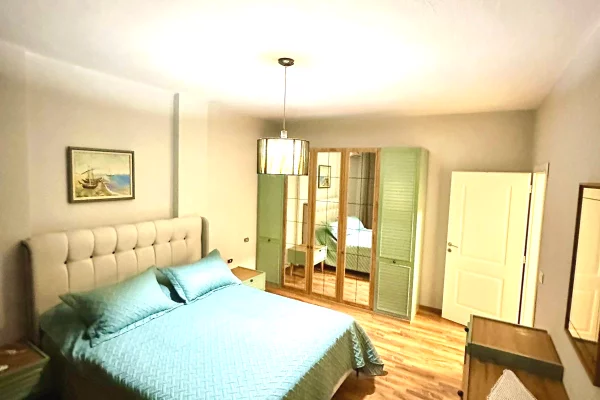 Casa in affitto 2+1 a Tirana - 1,200 Euro