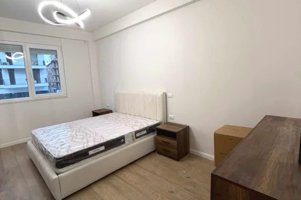 Shtepi me qera Apartament ne Tirane, 1+1, Mobilimi E mobiluar, Pagesa 800  Euro.
