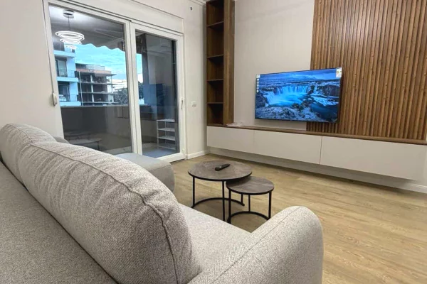 Shtepi me qera Apartament ne Tirane, 1+1, Mobilimi E mobiluar, Pagesa 800  Euro.