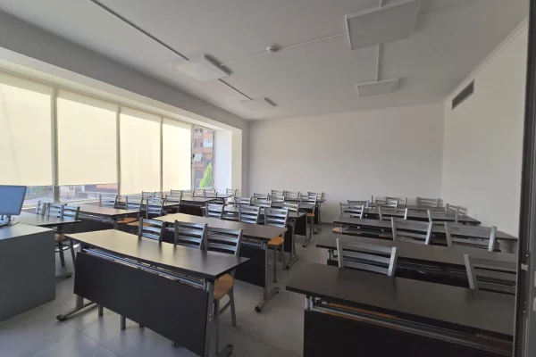 Ambient biznesi me qera 3+1 ne Tirane - 13,400 Euro