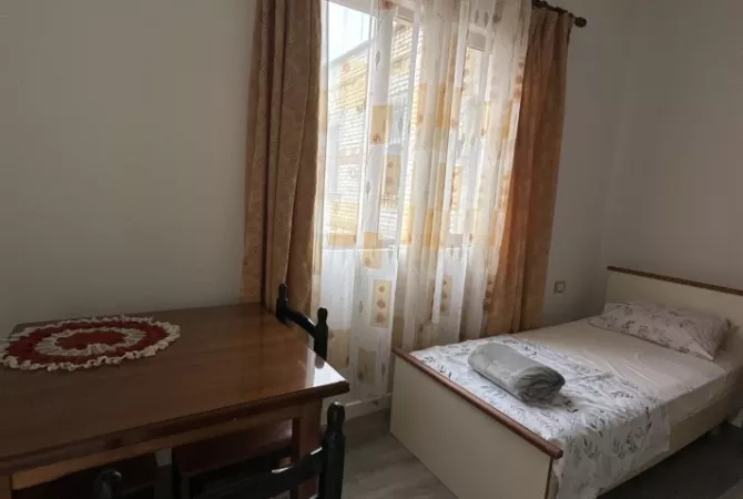 Shtepi me qera 1+1 ne Tirane - 450 Euro