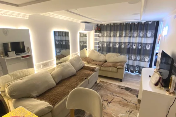 Shtepi me qera 1+1 ne Tirane - 53,000 Leke