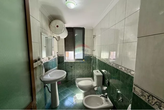 Shtepi me qera 2+1 ne Tirane - 45,000 Leke