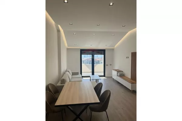 Shtepi me qera Apartament ne Tirane, 2+1, Mobilimi E mobiluar, Pagesa 580  Euro.